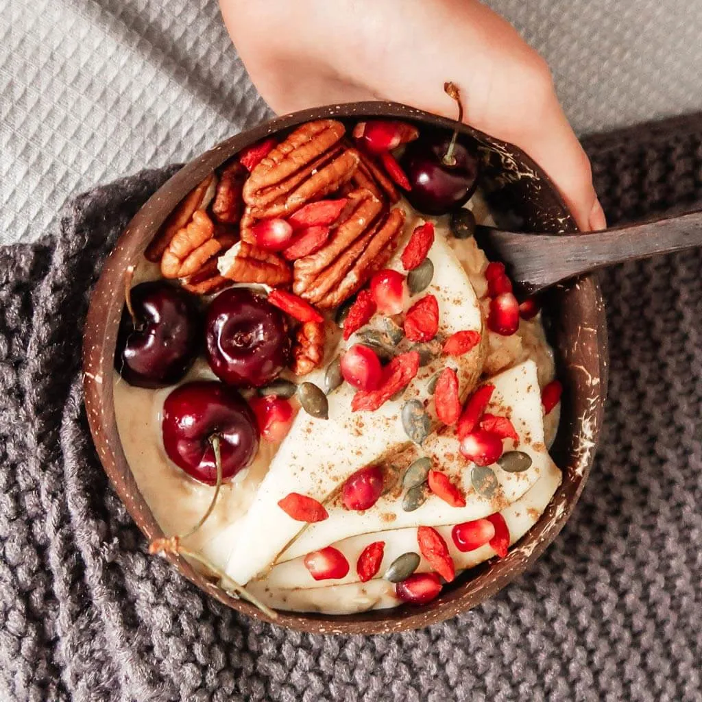 Eco-friendly Coconut Bowls & Spoons Set of 4