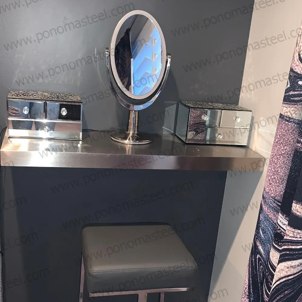 Metal shelves 88"- 92" (cm. 223.5- 233.7) made-to-order floating shelves Ponoma®