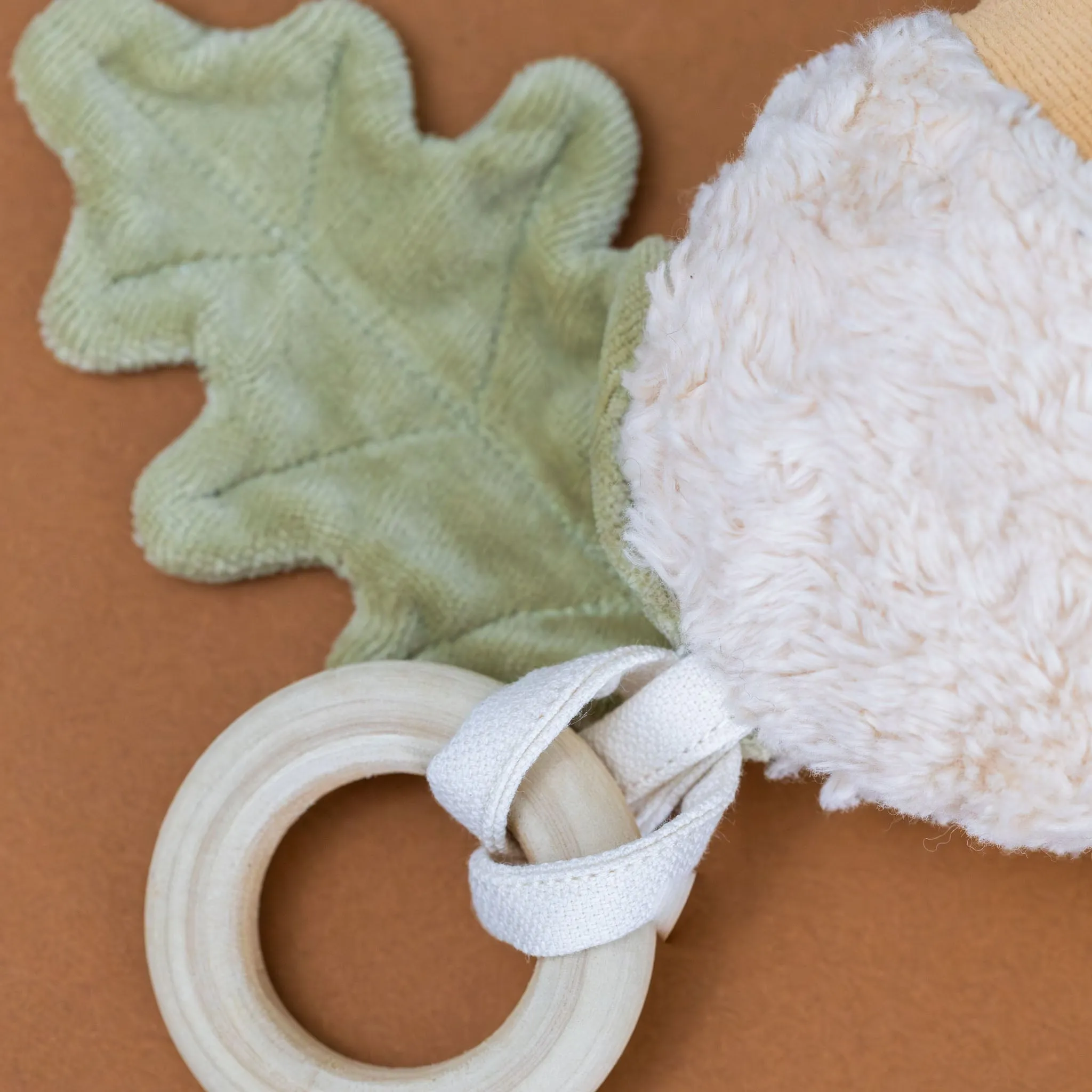 Organic Cotton Acorn Rattle | Beige & White