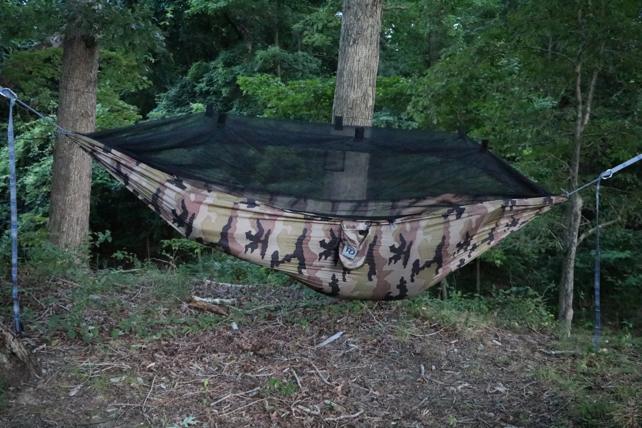 Twisted Big Mozzi Hammock - Big Flower Camo