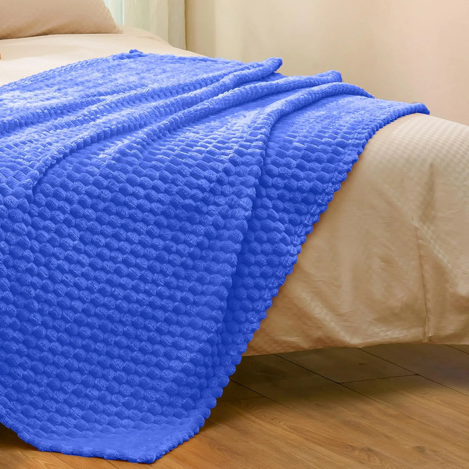 Vessia Flannel Fleece Throw Blanket(50x70 inch), 3D Jacquard Blue Fuzzy and Warm Blanket for Couch,Sofa,Bed,Chair, 300GSM Super Soft Touch Cozy Lightweight Throw for All-Season Home Decor