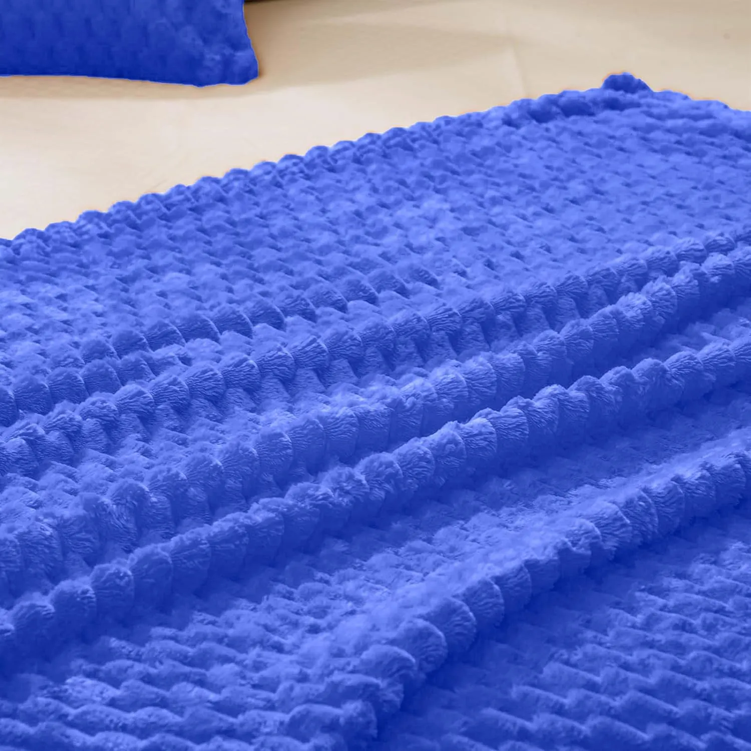 Vessia Flannel Fleece Throw Blanket(50x70 inch), 3D Jacquard Blue Fuzzy and Warm Blanket for Couch,Sofa,Bed,Chair, 300GSM Super Soft Touch Cozy Lightweight Throw for All-Season Home Decor